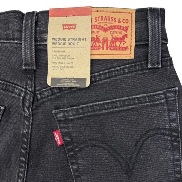 Levi's Women's Wedgie High Rise Straight Leg Jeans with Destruction Size 25 x 28 - Picture 7 of 8
